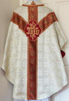 White Gothic Chasuble traditional, silk damask GL004